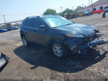  Salvage Jeep Cherokee