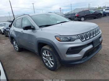  Salvage Jeep Compass