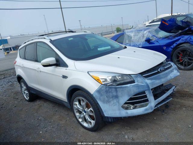  Salvage Ford Escape