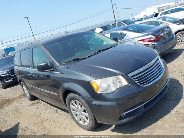  Salvage Chrysler Town & Country