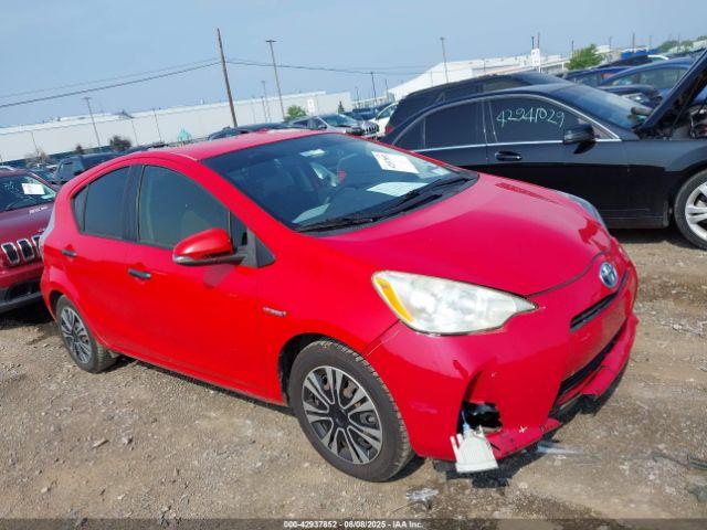  Salvage Toyota Prius c