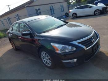 Salvage Nissan Altima