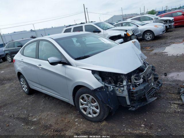  Salvage Hyundai ACCENT