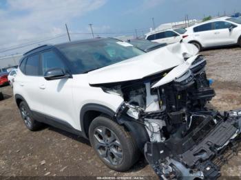  Salvage Kia Seltos