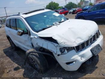  Salvage Jeep Grand Cherokee