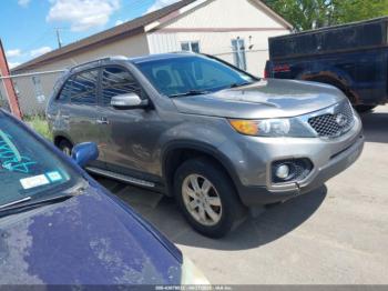  Salvage Kia Sorento