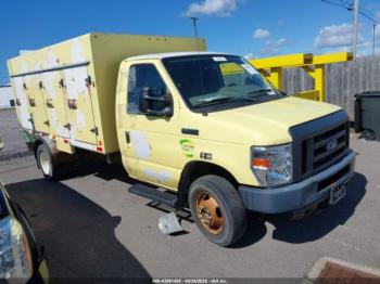  Salvage Ford E-450