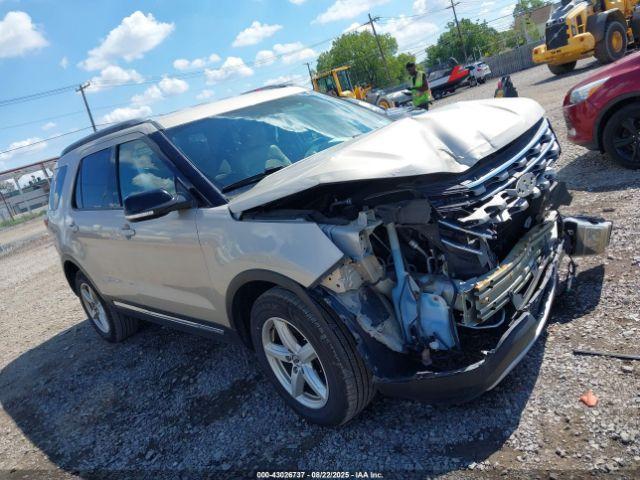  Salvage Ford Explorer