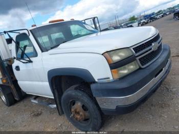  Salvage Chevrolet Silverado 3500
