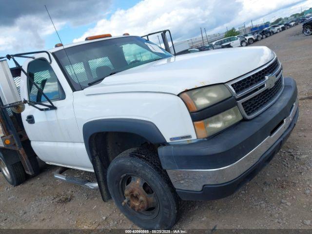  Salvage Chevrolet Silverado 3500