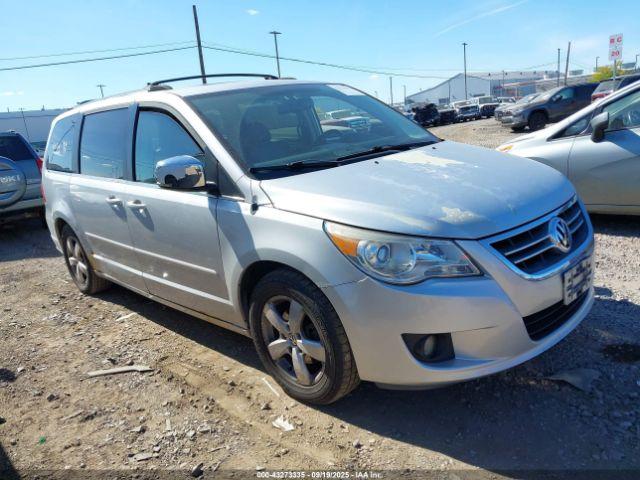  Salvage Volkswagen Routan