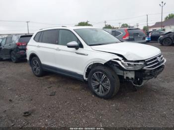  Salvage Volkswagen Tiguan