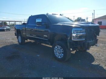  Salvage Chevrolet Silverado 2500
