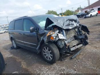  Salvage Chrysler Town & Country