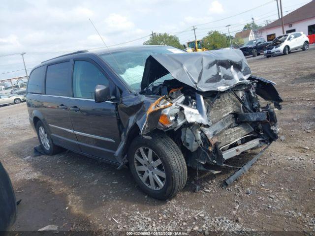  Salvage Chrysler Town & Country