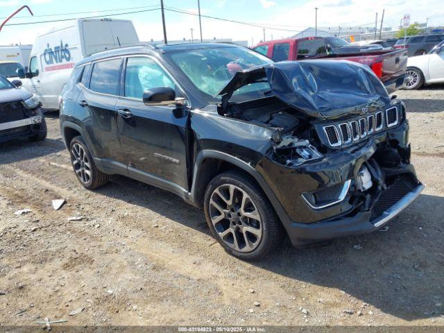  Salvage Jeep Compass