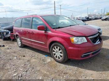  Salvage Chrysler Town & Country