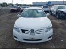 Toyota Camry Image 16