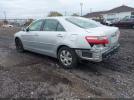 Toyota Camry Le Image 2