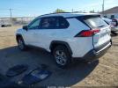 Toyota RAV4 Le Image 13