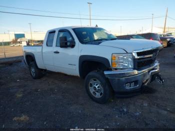  Salvage Chevrolet Silverado 2500