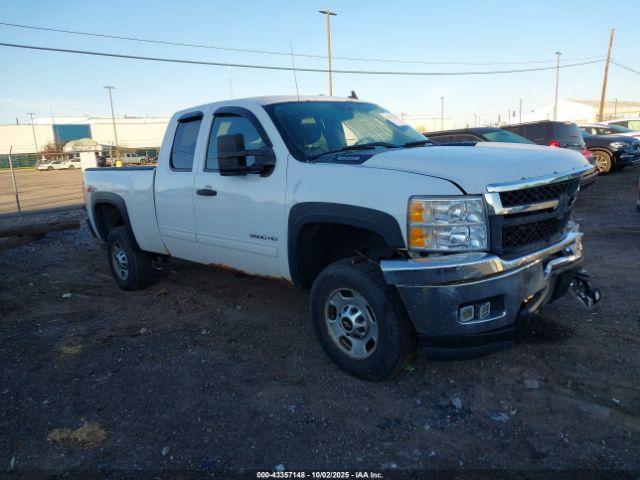  Salvage Chevrolet Silverado 2500