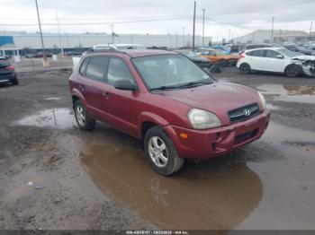  Salvage Hyundai TUCSON