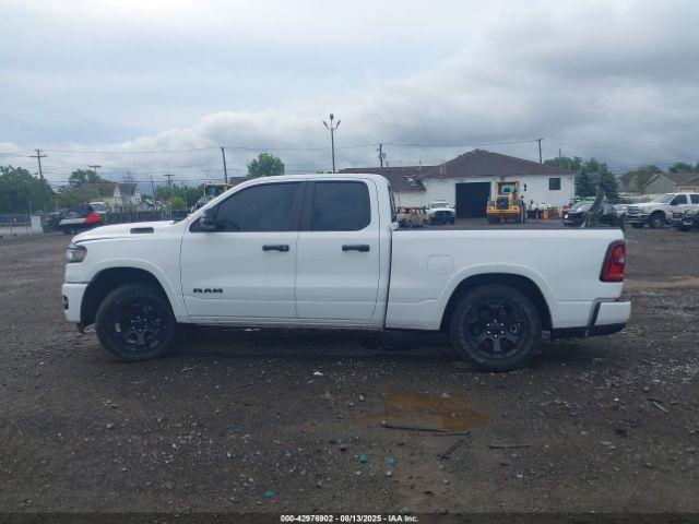Ram 1500 Big Horn Crew Cab 4x4 6'4 Box Image 16