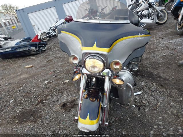 Harley-Davidson Flhtcuse7 Cvo Ultra Cls Electra Gld Image 9
