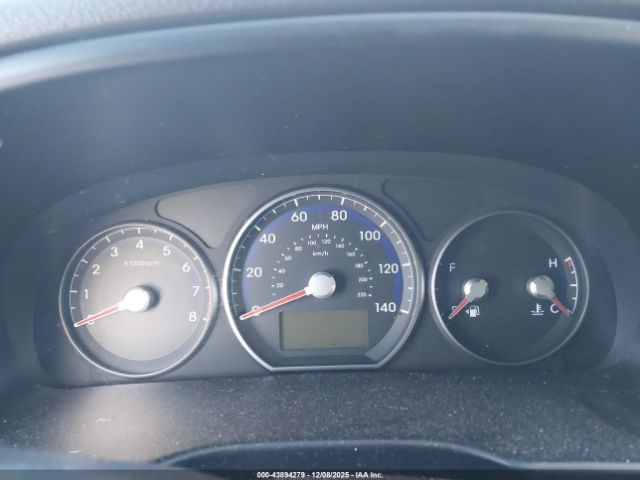 Hyundai SANTA FE Limited V6 Image 8