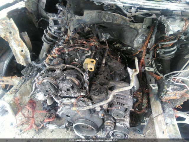 Toyota Camry Le Image 4