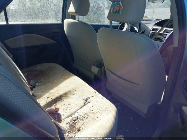 Toyota Yaris Image 6