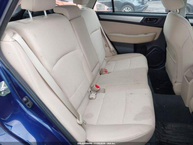 Subaru Outback 2.5i Image 7