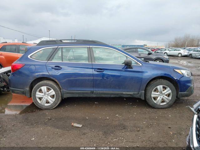 Subaru Outback 2.5i Image 12