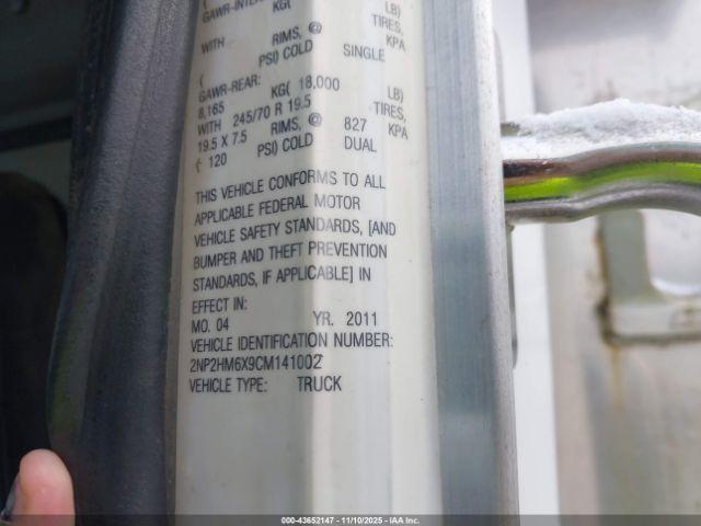 Peterbilt 337 Image 14