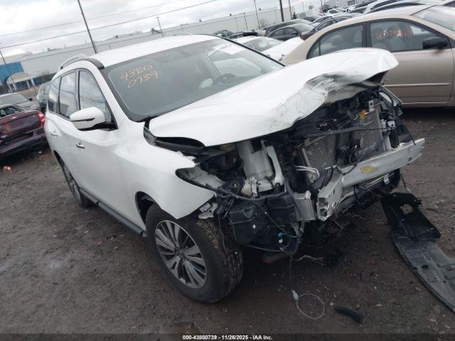  Salvage Nissan Pathfinder