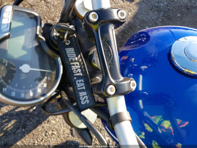 Triumph Motorcycle Speed 400 Image 8