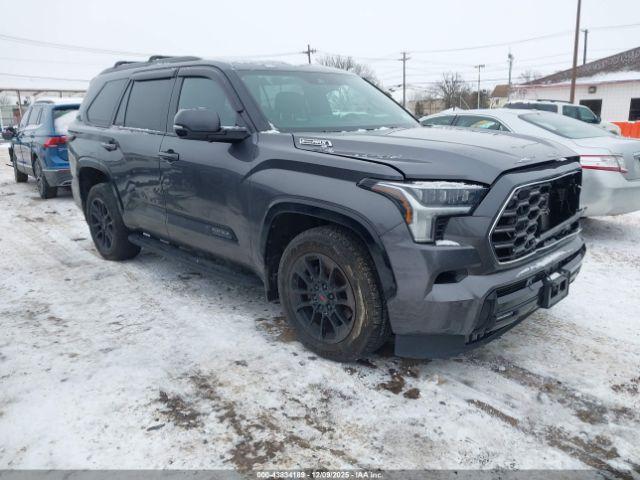  Salvage Toyota Sequoia