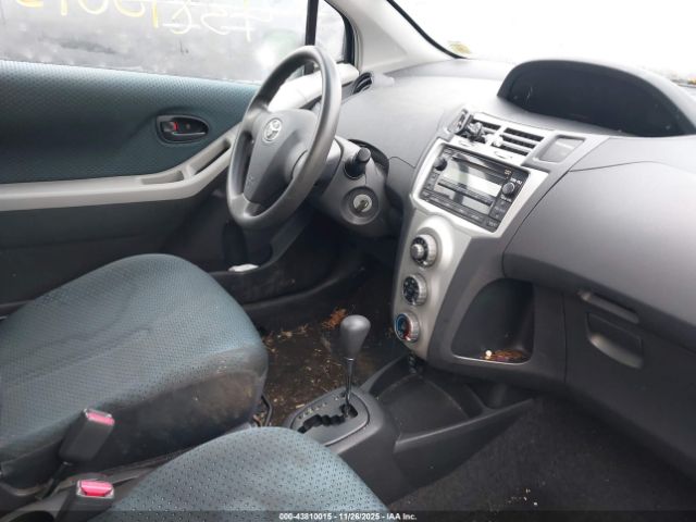 Toyota Yaris Image 6