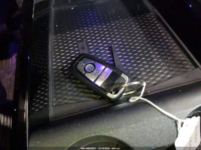 Ford Mustang Premium Image 2