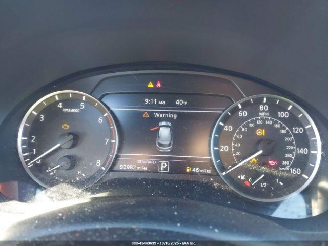 INFINITI Qx Essential Image 5