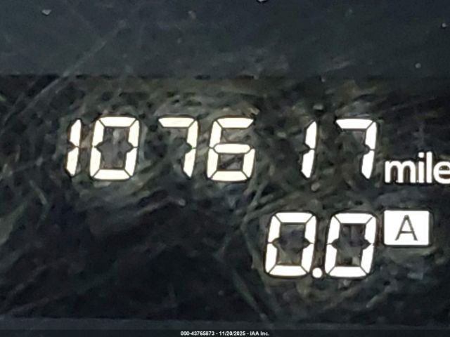 Nissan Pathfinder Platinum Image 3