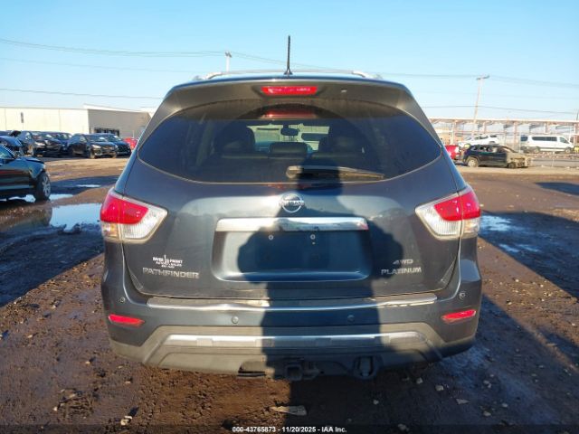 Nissan Pathfinder Platinum Image 6