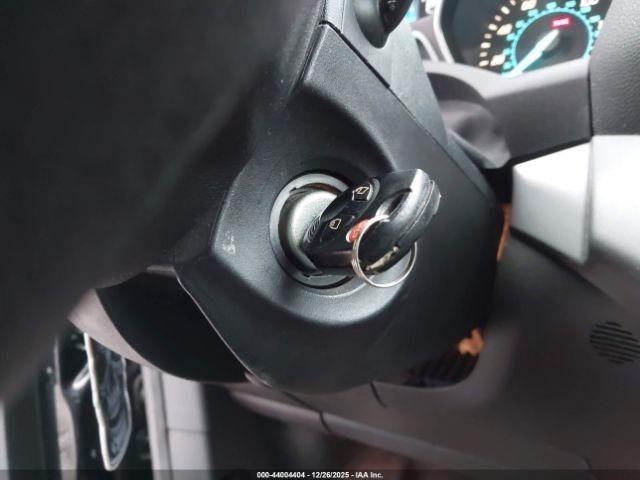 Ford Escape Se Image 3