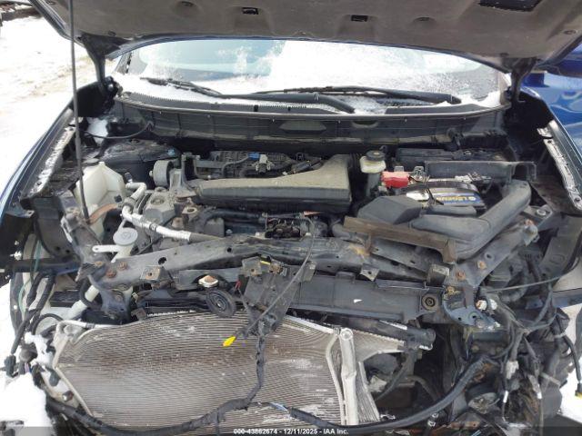 Nissan Rogue Sv Image 2