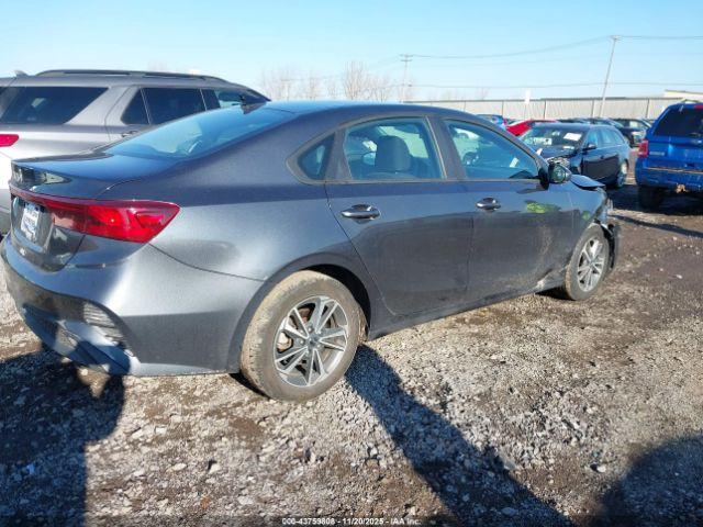 Kia Forte Lxs Image 11