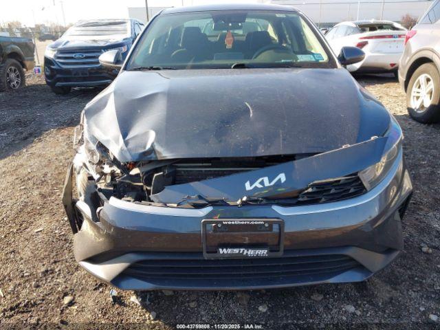 Kia Forte Lxs Image 14