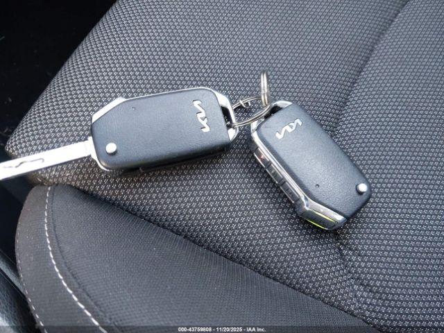 Kia Forte Lxs Image 15