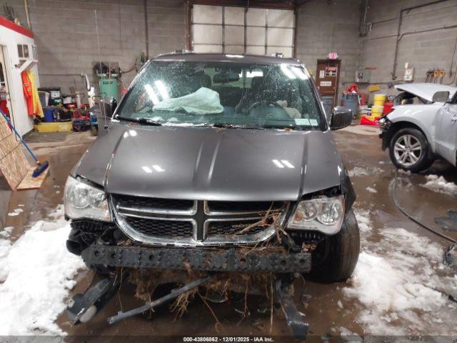 Dodge Grand Caravan Sxt Image 3