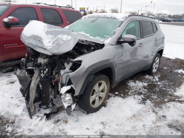 Jeep Compass Latitude 4x4 Image 8